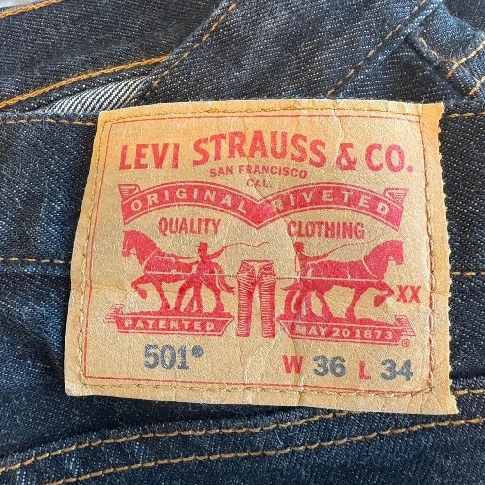 EUC Levi's 501 Original Fit Jeans Size 36x34